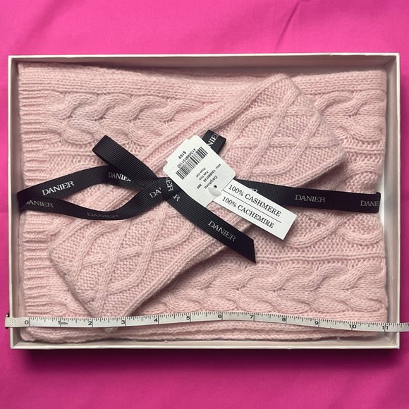 NEW! DANIER 100% Cashmere PALE PINK Scarf and Headband Ear Warmer in a Gift Box - Picture 4 of 6